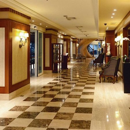 Gran Estanplaza Berrini Hotel Sao Paulo Exterior photo Interior of the hotel
