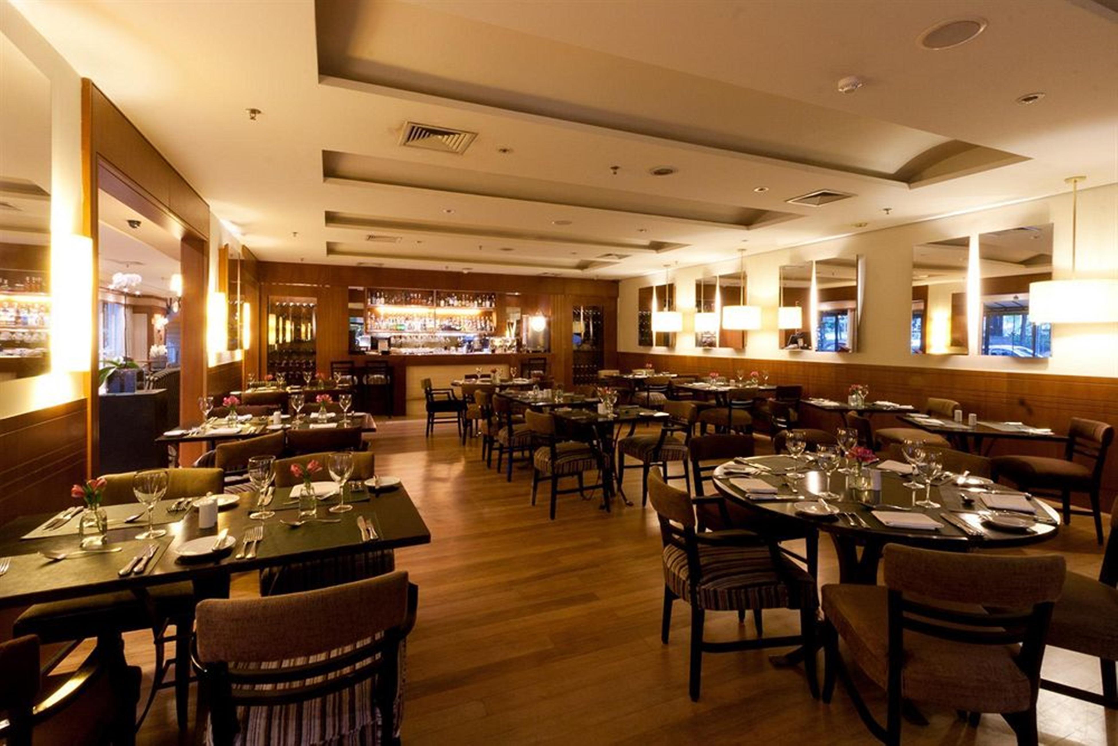 Gran Estanplaza Berrini Hotel Sao Paulo Exterior photo The interior of the restaurant