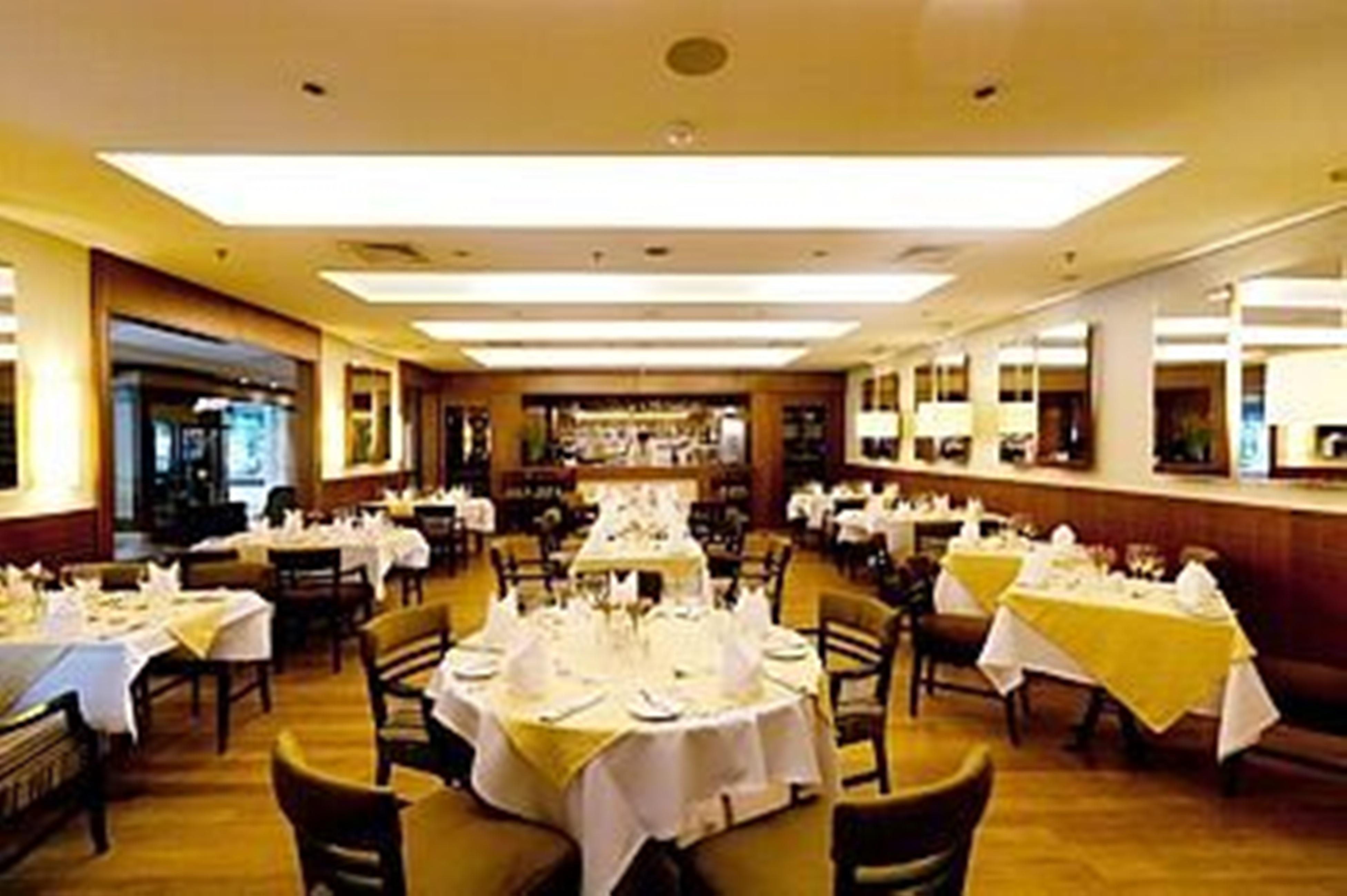 Gran Estanplaza Berrini Hotel Sao Paulo Exterior photo The interior of the restaurant